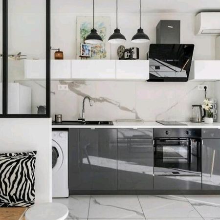 Design Loft Studio Climatise Parking Et Piscine Vallauris Kültér fotó